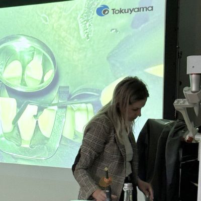 Майстер-клас «Пряма художня реставрація фронтальних зубів» — понад 100 стоматологів обрали розвиток