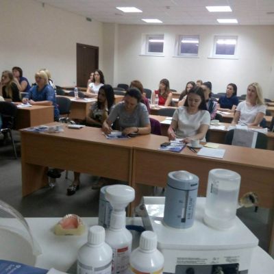 19 травня, Дніпро - Семінар "Guided Biofilm Therapy: сучасний протокол професійної гігієни порожнини рота у дітей та дорослих"