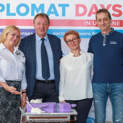 Виставка одного бренда "Diplomat Days" - м. Дніпро, магазин "МЕДТЕХНІКА" - День 2